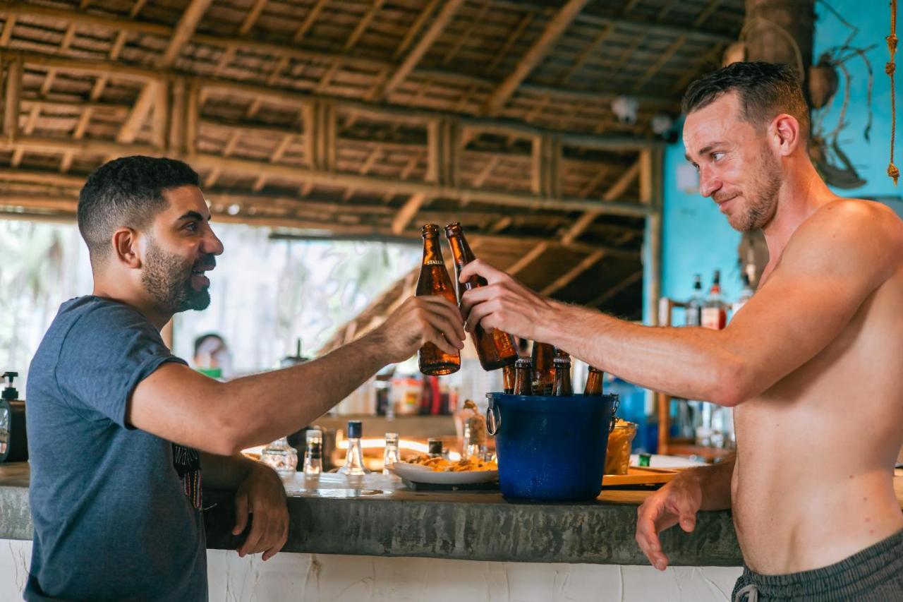 Mad Monkey Hostel Nacpan Beach (Adults Only) El Nido Ngoại thất bức ảnh